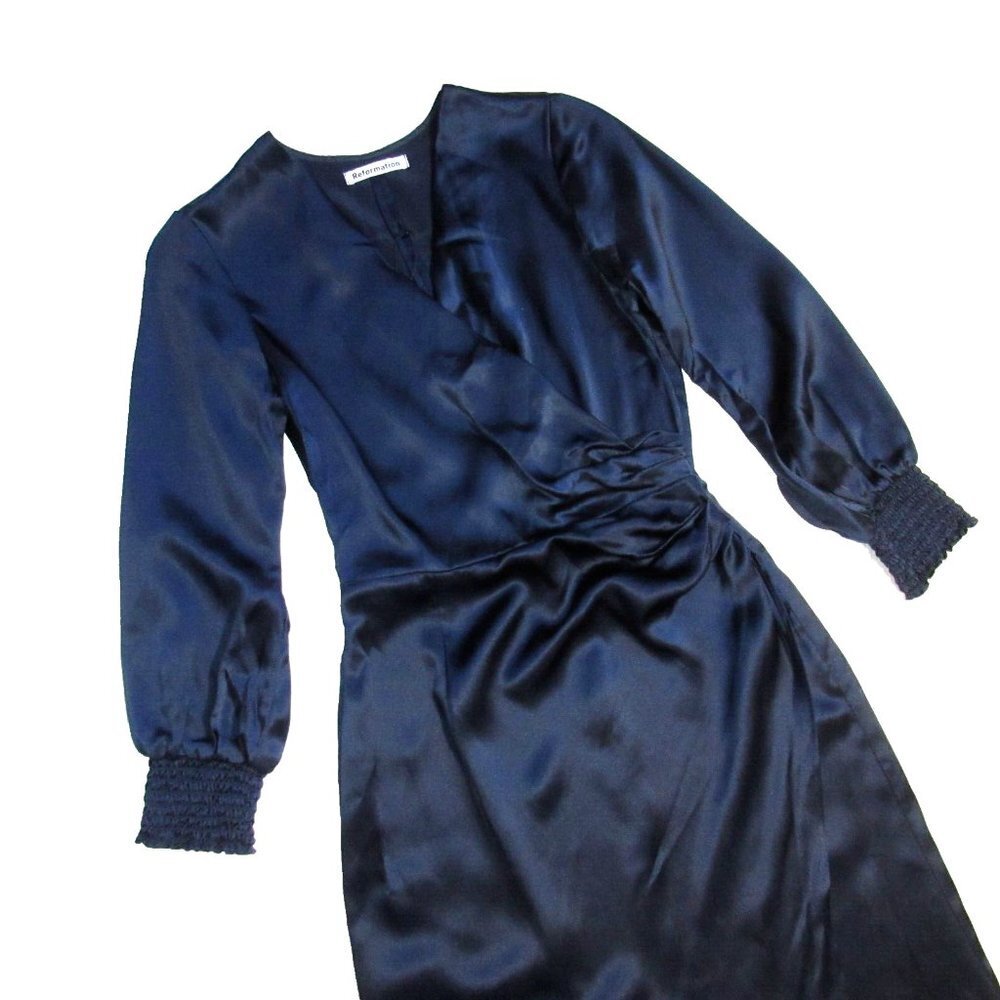 NWT Reformation Chantelle in Navy Blue Ruched Silk Satin Faux Wrap Midi Dress 2 - Picture 3 of 8